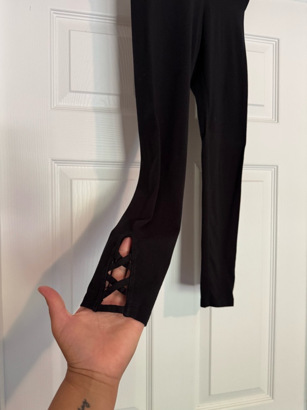Old Navy Black Girls' Stirrup Leggings with Crisscross Detail